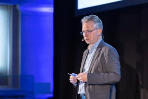 Best conference microphone, Which one to choose ?