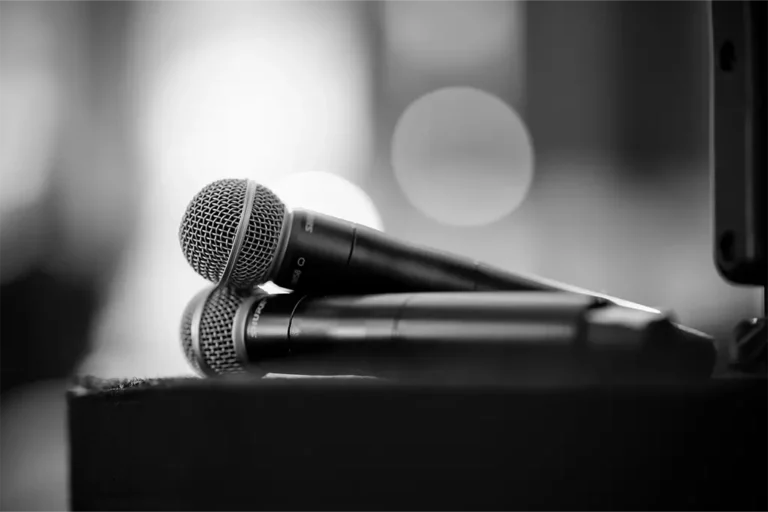 audio-services-microphone